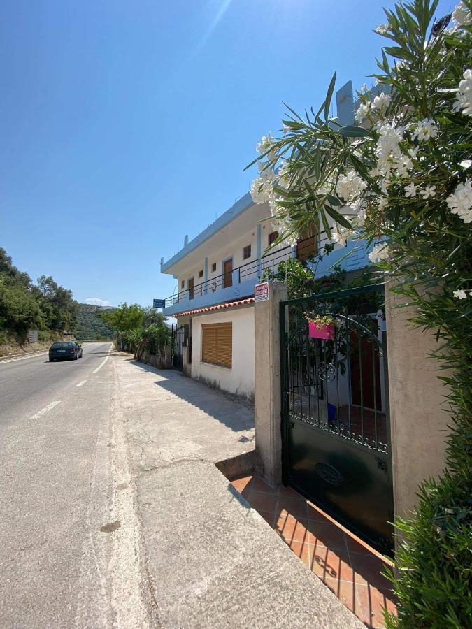 Apartmán Shenmiter Lukovë Exteriér fotografie
